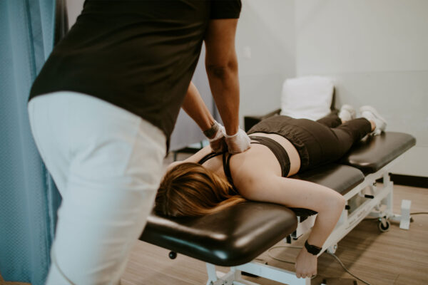 Causes & Treatment of Upper Back Pain | Richmond Physio Clinic